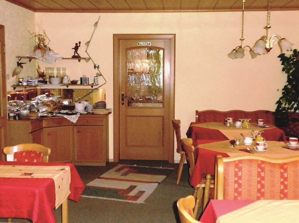 Gaeste-Haus Roesch 3*, Wiesent Tyskland